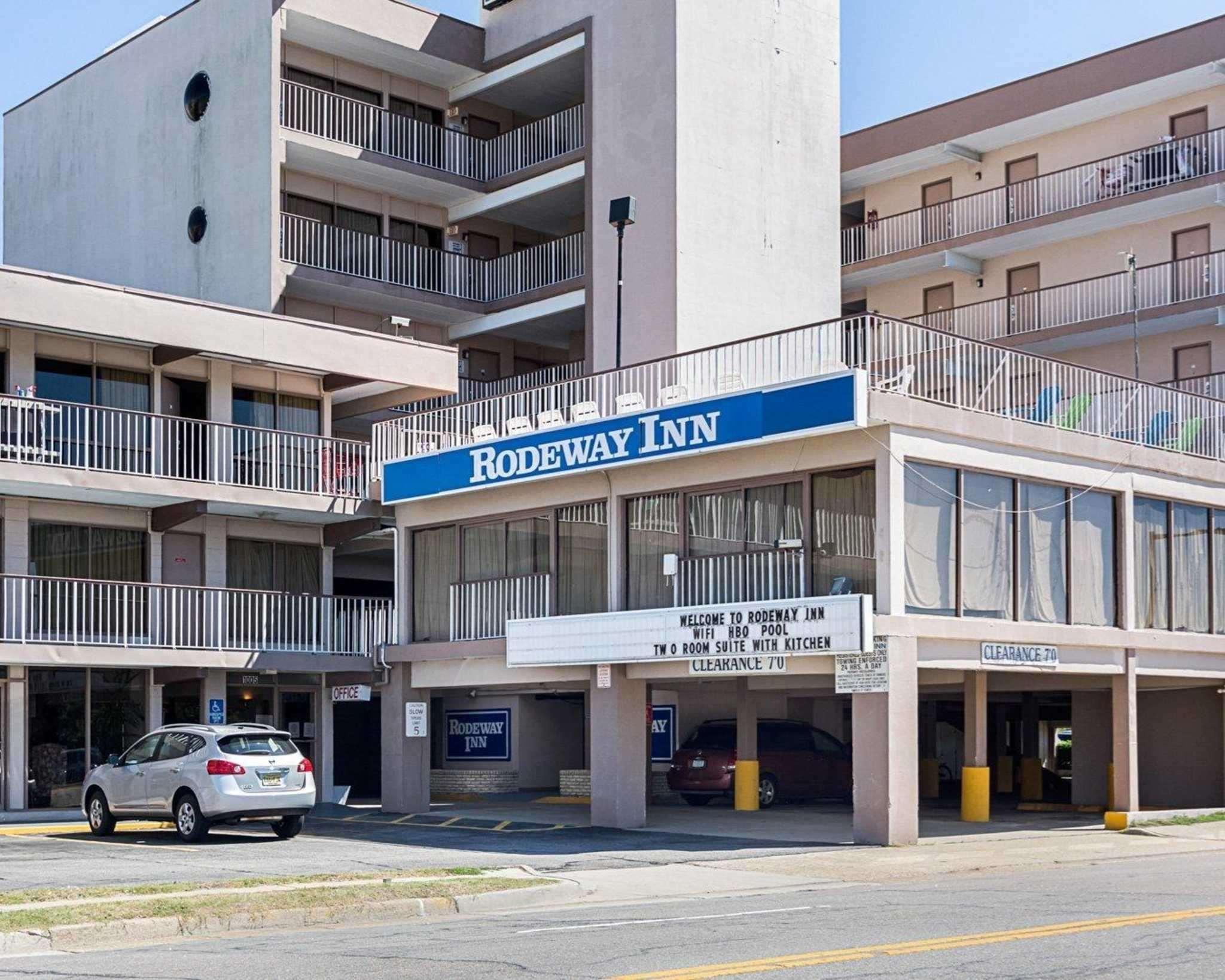 Red Roof Plus & Suites Virginia Beach - Seaside Exterior photo